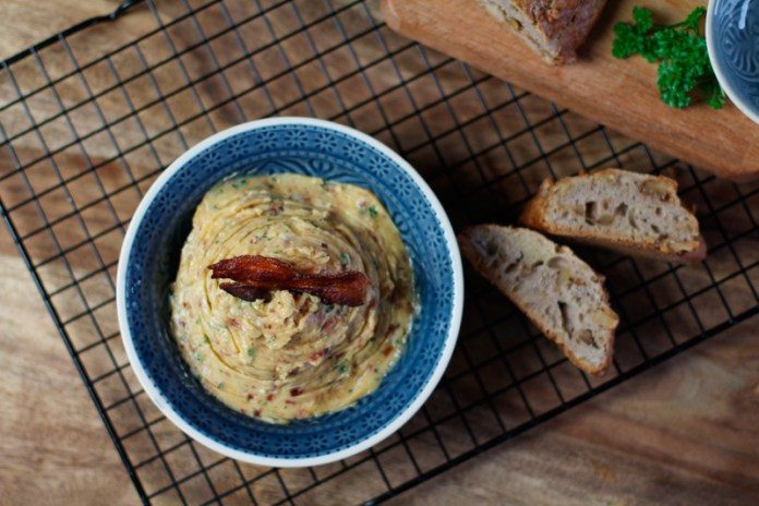 Maple Bacon Butter - rauchig lecker - Steakbutter Rezept 1 Tolle Butter zum Grillen