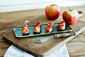 Apfel Bacon Spalten mit Vanillezucker - Fingerfood vom Grill