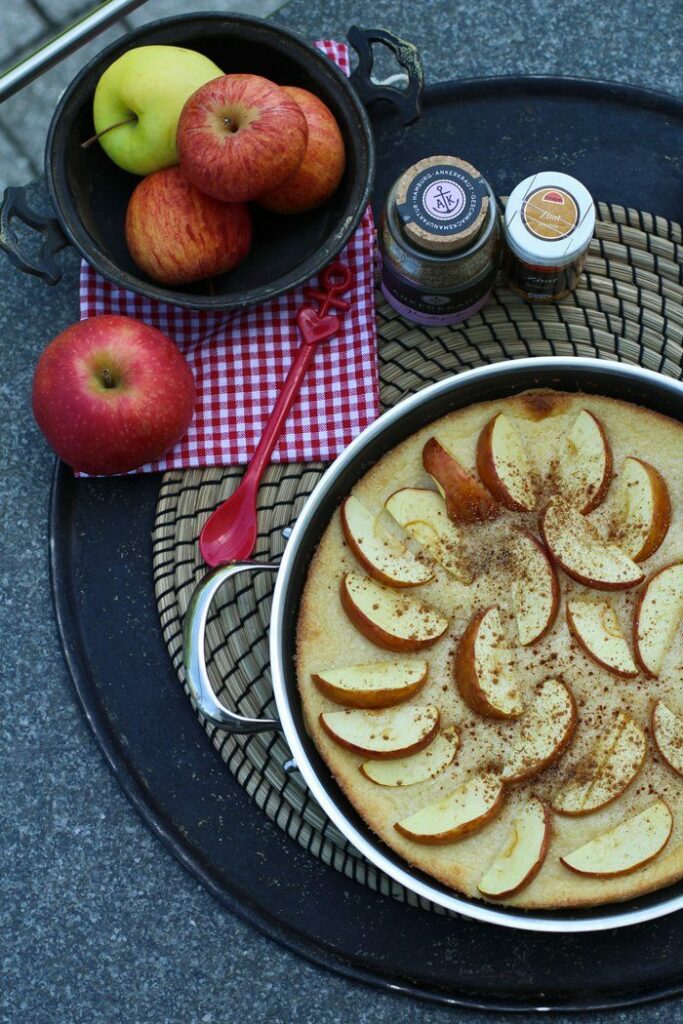 Apfelpfannkuchen aus dem Ofen