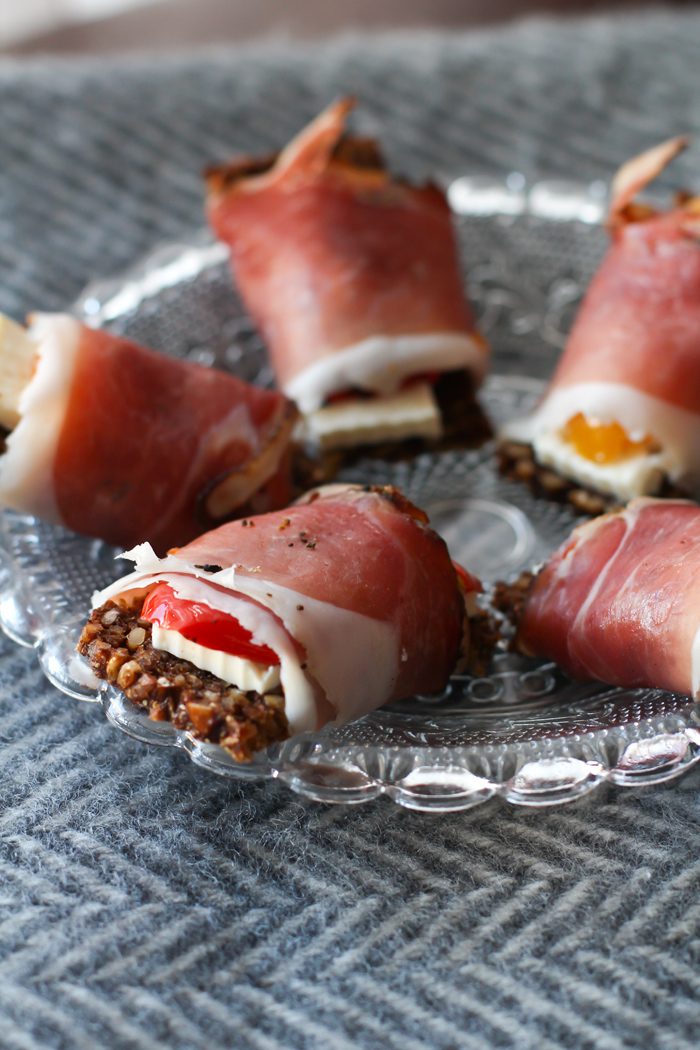 Canapes mit Schwarzwälder Schinken und Feta