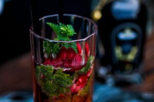 Sommercocktail - Erdbeer Mojito im Italian Style mit Mazzetti l’originale