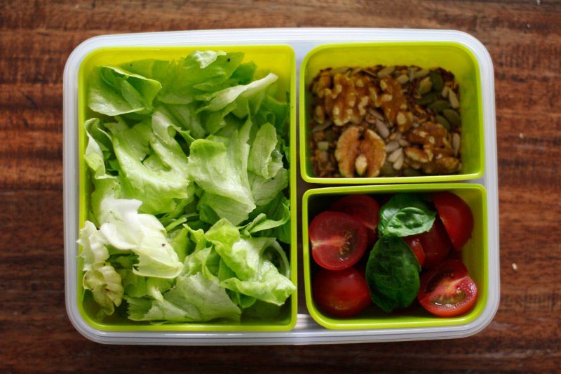 Mealprep für die Arbeit mit EMSA CLIP & GO Boxen 26 Essen für die Arbeit mit EMSA CLIP & GO Boxen