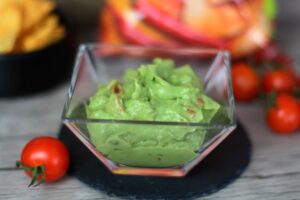 Guacamole Rezept Avocado Tomate - Dip für Chips / Nachos