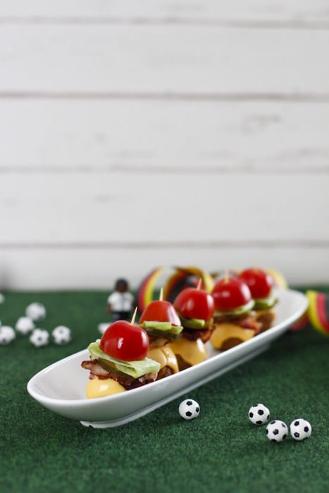 Mini Cheeseburger ohne Brot als Fingerfood / Snack für Party