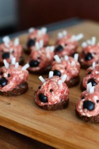 Mini Mettigel - Partysnack mit Spaßfaktor