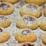 Rote Engelsaugen Plätzchen backen Weihnachten