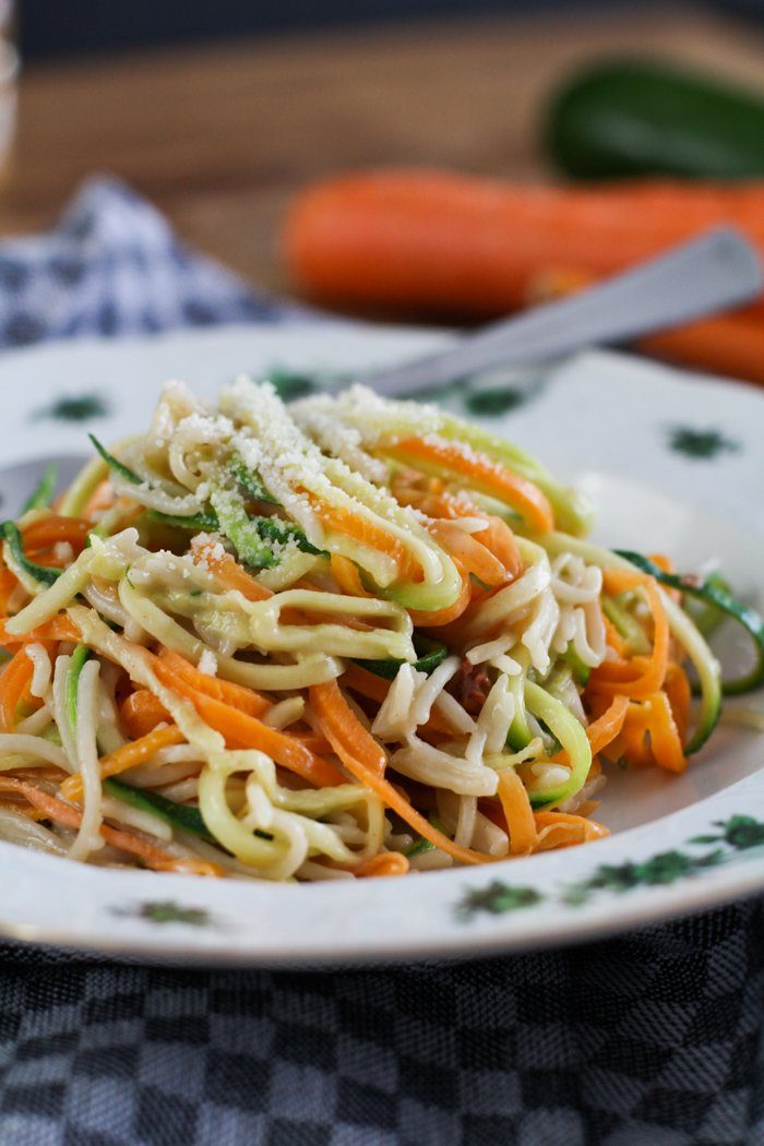 Zucchini Nudeln / Möhren Nudeln kochen - Gemüse geht auch als Pasta