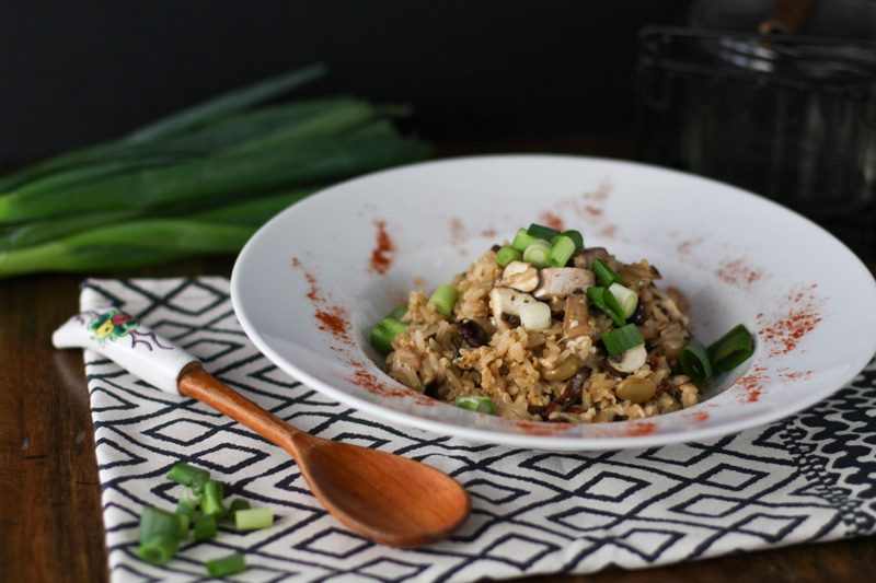 Gebratener Reis Rezept mit Pilzen, Bohnen, Kichererbsen & Frühlingszwiebeln
