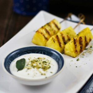 Nachspeise - Gegrillte Ananas mit Kokos-Rum Soße