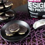 Schoko Protein Cookies Rezept mit cremiger Candy Caramel Füllung