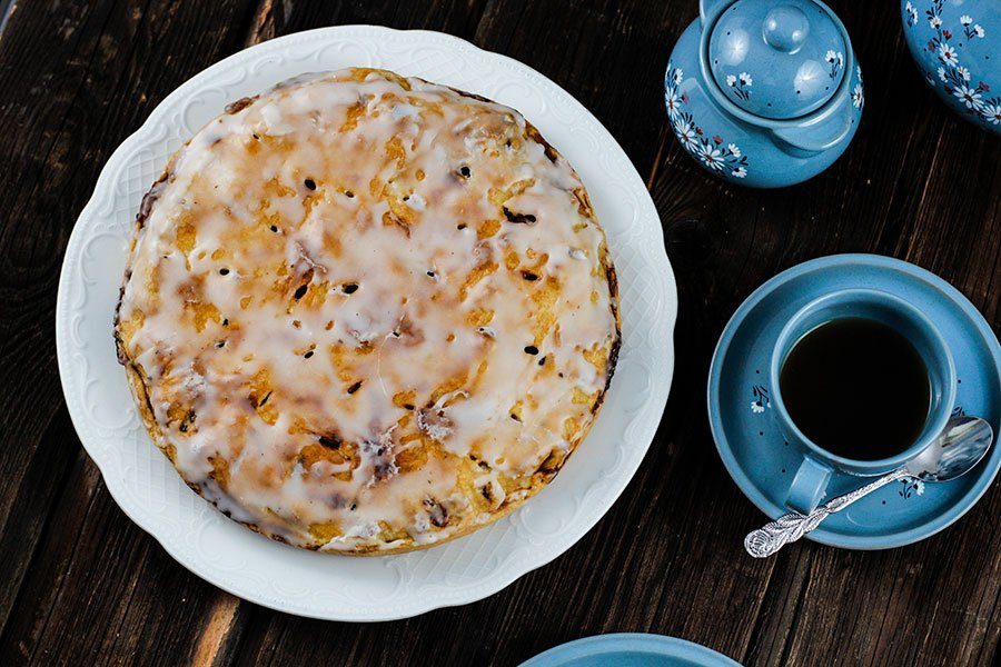 Leckerer Kuchen mit Äpfeln