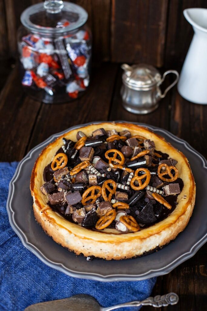 New York Cheesecake Rezept mit Oreo Keksboden und Karamell Topping 4 Crazy Suessigkeiten Topping