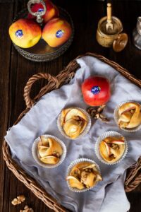 Gedrehte Apfel Muffins Rezept mit Honig & Walnüssen - Jazz Äpfel