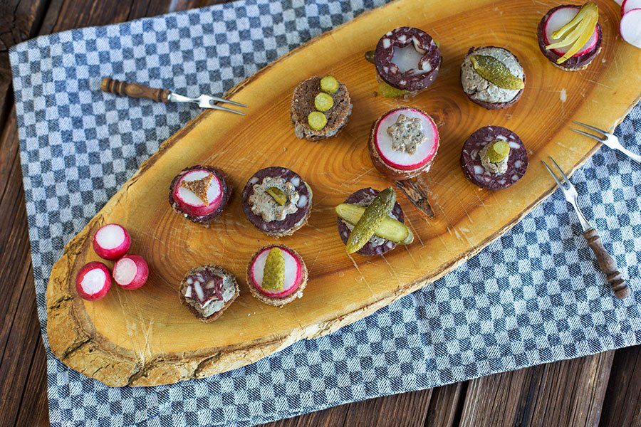 Bayrische Tapas Rezept - Brotzeitplatte 4 Bayrische Tapas Rezept - Brotzeitplatte mit bayrischem Fingerfood