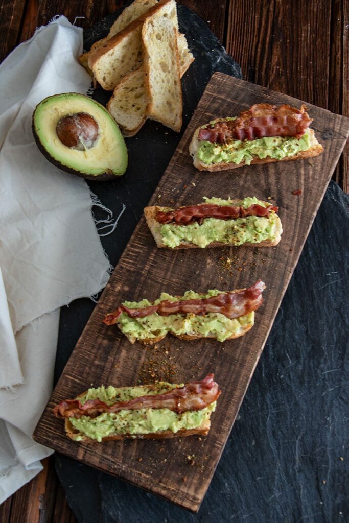 Fingerfood Rezept – Avocado Bacon Mini Baguettes