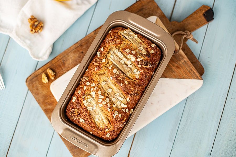 Saftiges Bananenbrot Rezept mit Dinkelmehl und Walnüssen 1 Bananen als Topping
