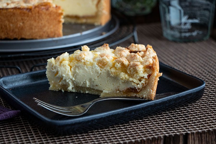 Käsekuchen Schichtkäse mit Marmelade 1 Saftiger Kuchen mit Streusel