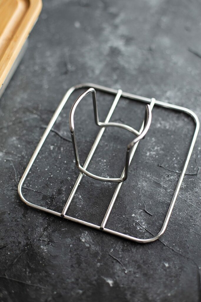 Bierdosenhähnchen vom Gasgrill 25 Bierdosenhalter