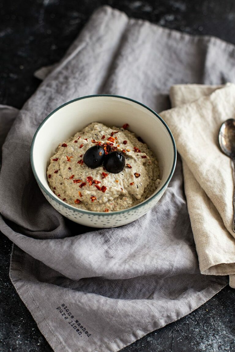 Einfache Auberginencreme mit Schafskäse