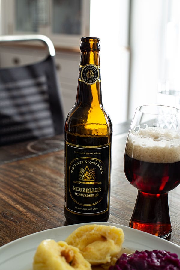 Bayrischer Krustenbraten mit Bier 3 Neuzeller Schwarzbier