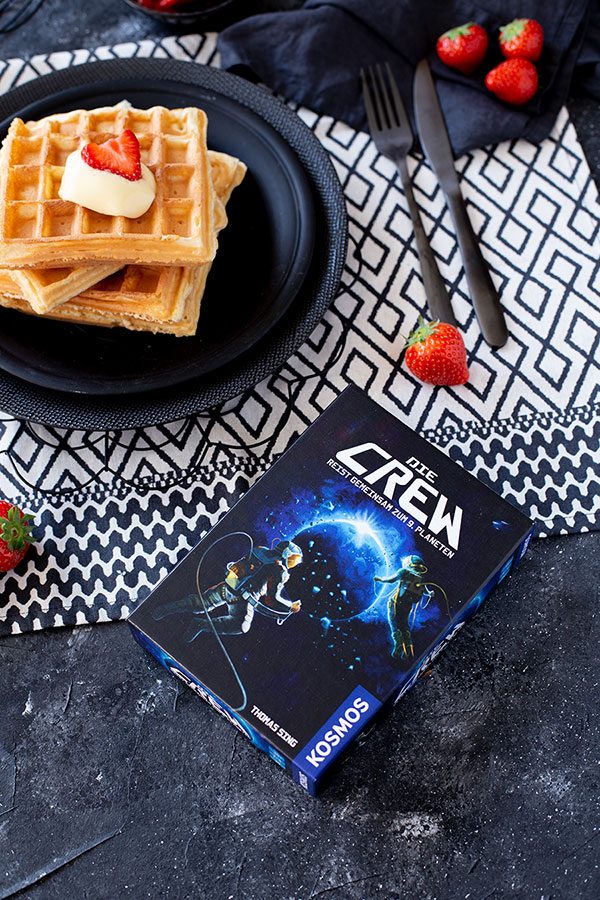 Waffeln mit Quark und Mineralwasser 5 Kosmos The Crew Stichspiel - Spiel des Jahres Nominierung