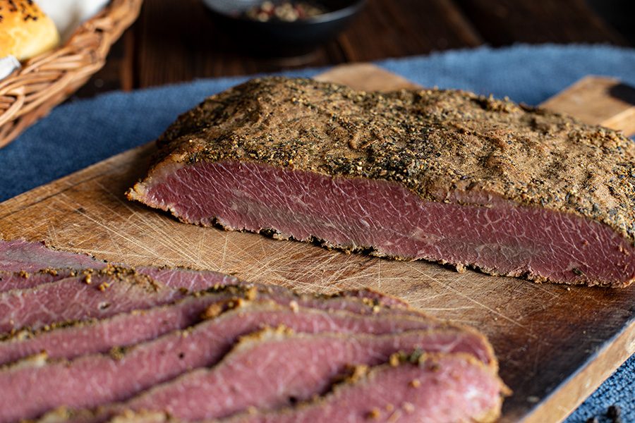 Pastrami Rezept im Smoker - einfach mal selber machen 10 Selbstgemachtes Pastrami Stück