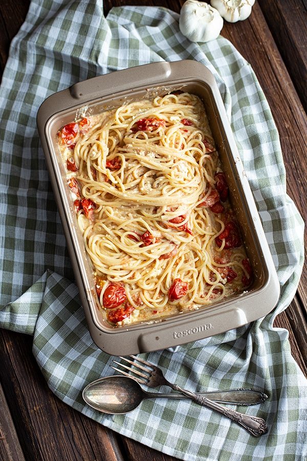 Baked Feta Pasta Rezept - Gebackener Schafskäse aus dem Ofen
