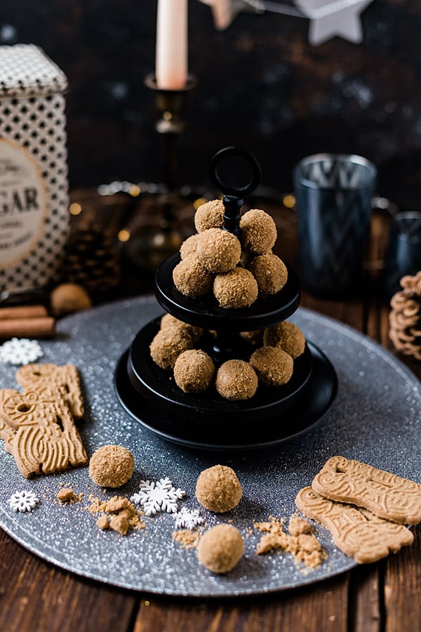 Selbstgemachte Pralinen mit Spekulatius