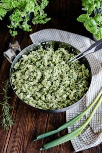 Grüner Salat mit Kohl