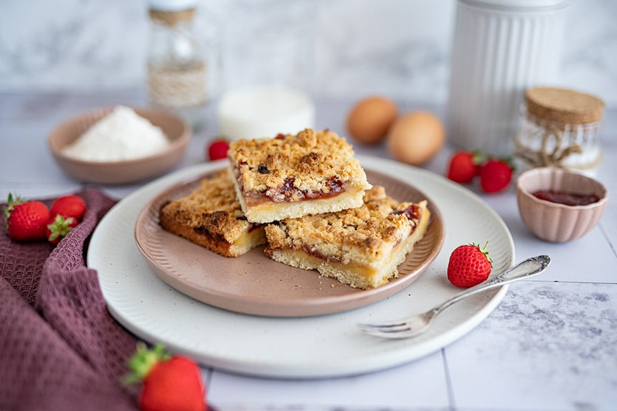 Streuselkuchen mit Marmelade und Pudding 5 Backen mit Erdbeermarmelade