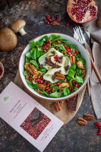 Bunter Wintersalat mit Nüssen