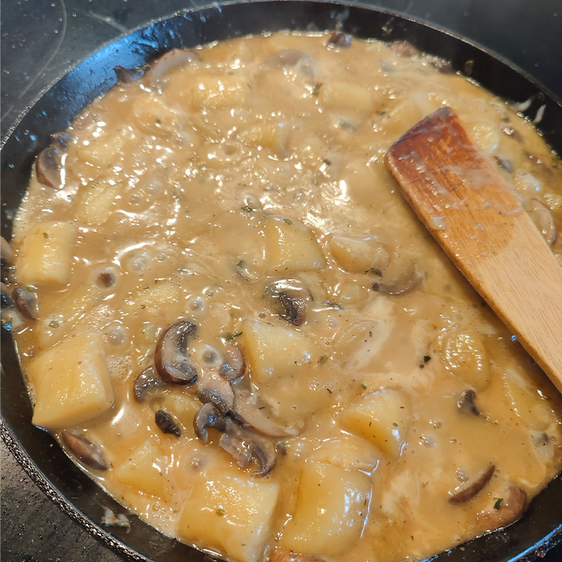 Gnocchi Pilz Pfanne mit cremiger Soße 21 Alles bei mittlerer Hitze köcheln lassen