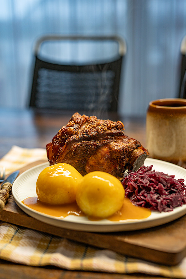 Haxe aus dem Airfryer - Schweinshaxe mit Bier 3 Knusprige Haxe aus dem Airfryer