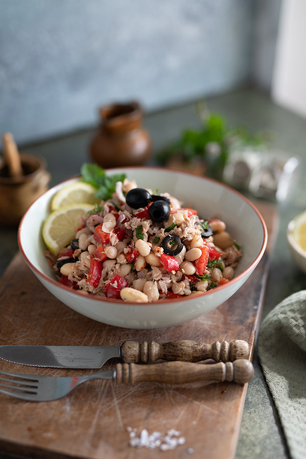Weiße Bohnen Thunfisch Salat mit Zwiebeln und Oliven 3 Grillsalat Weiße Bohnen und Thunfisch