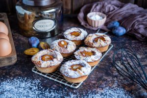 Backen mit Steinobst wie Pflaumen und Zwetschgen