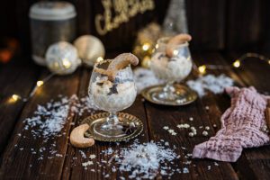 Dessert im Glas zu Weihnachten